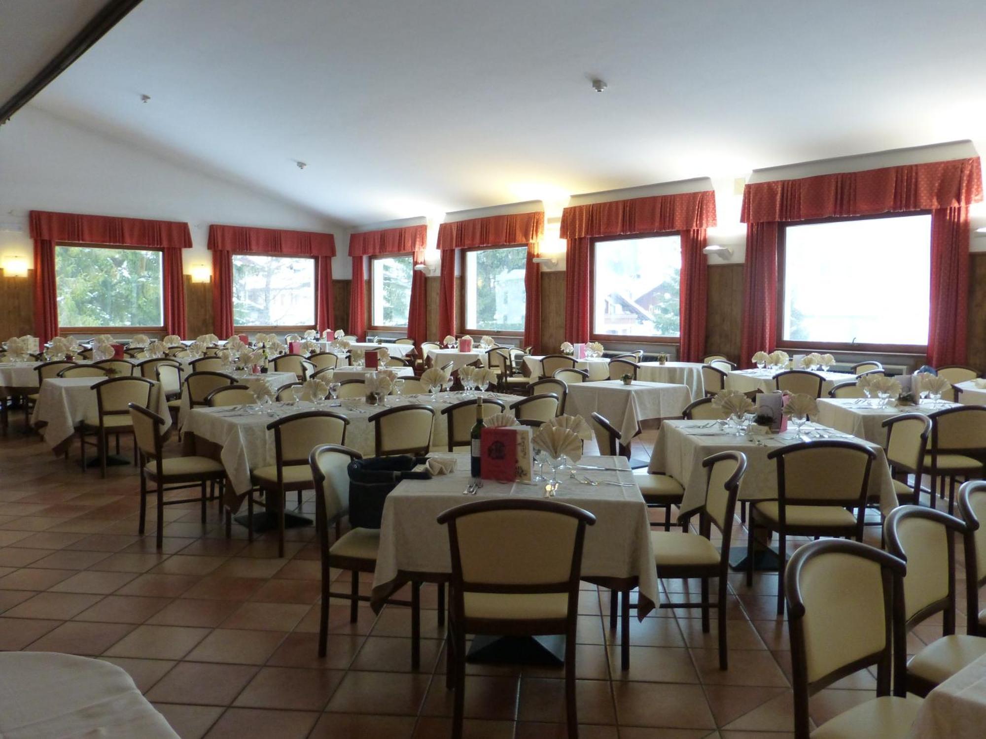 Hotel San Giusto Falcade Esterno foto